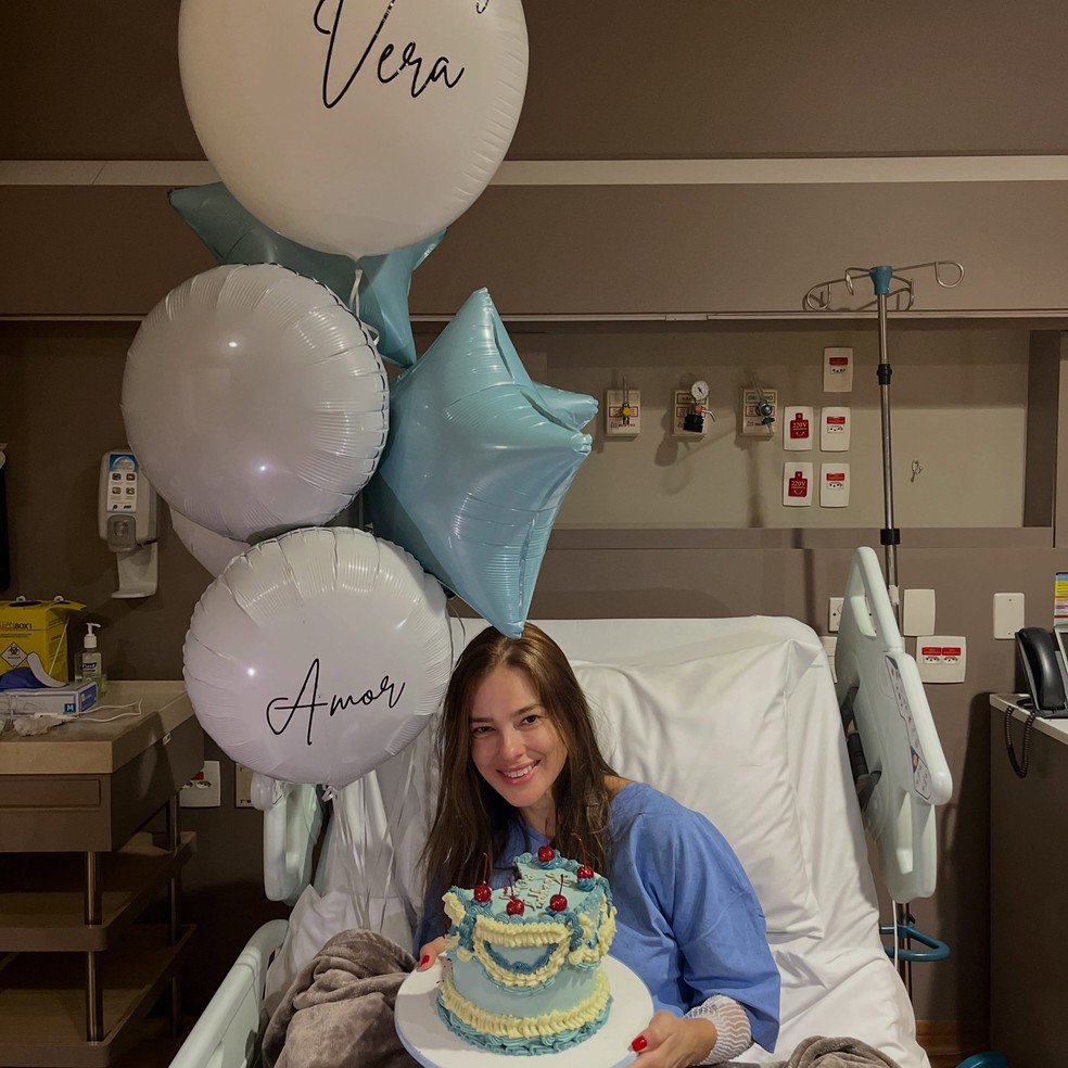 Vera Viel celebra dois anos em remissão de câncer às vésperas dos 51 anos — Foto: Reprodução/Instagram