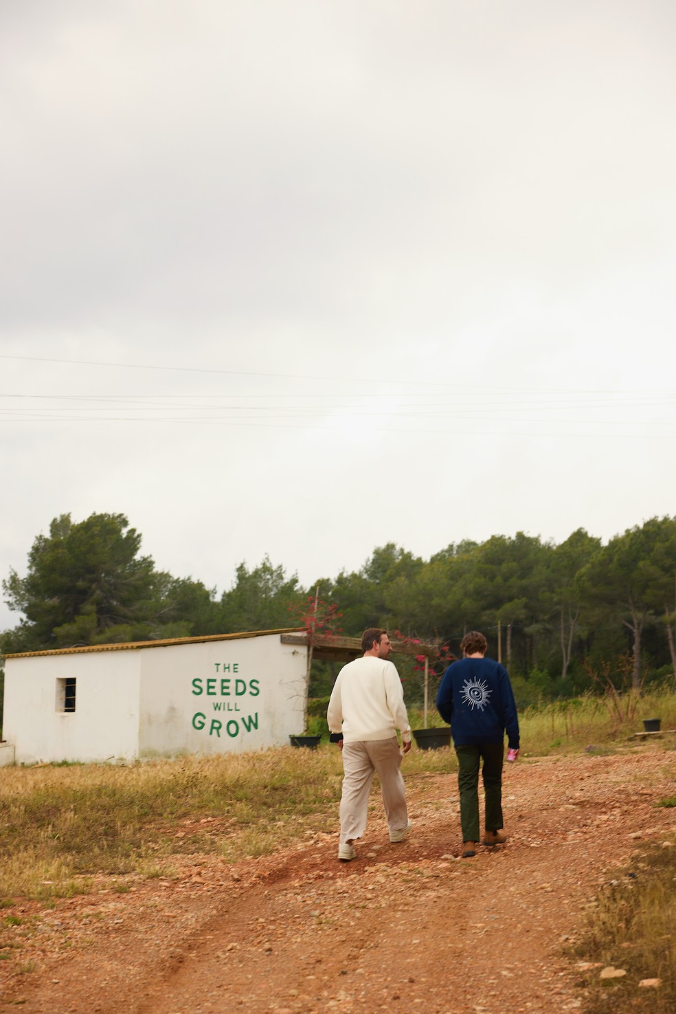 Charles Piriou visita Juntos Farm com Finn Haries  — Foto: Gabriel Renné/Divulgação