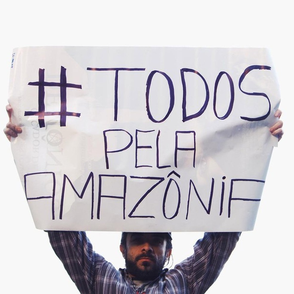 Manifestação em defesa da Amazônia (Foto: Karla Brights) — Foto: Vogue
