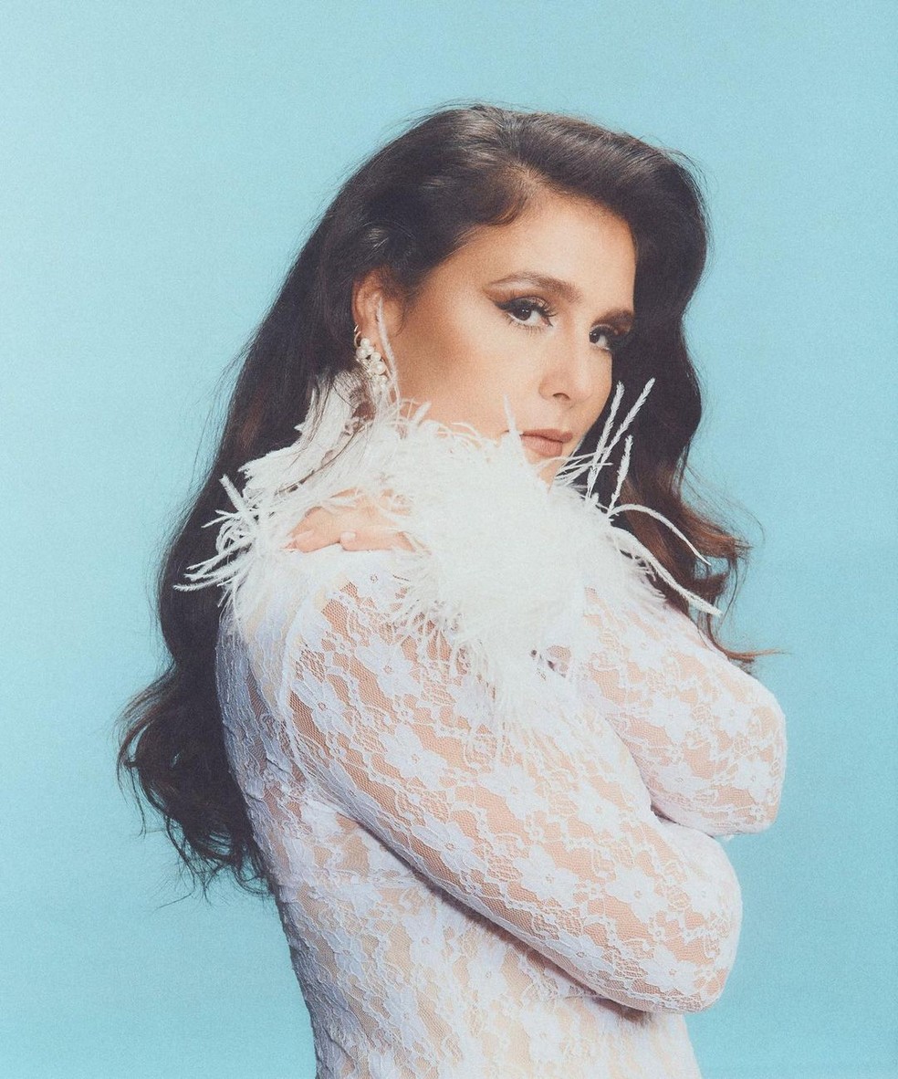 jessie-ware-mais-disco-do-que-nunca-em-that-feels-good