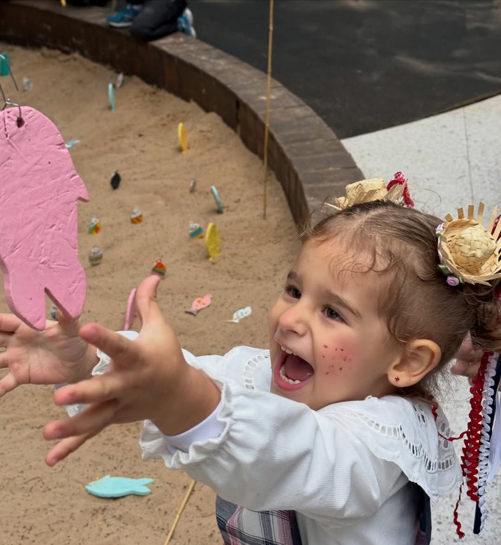 Pilar, filha da Fernanda Paes Leme — Foto: reprodução/instagram