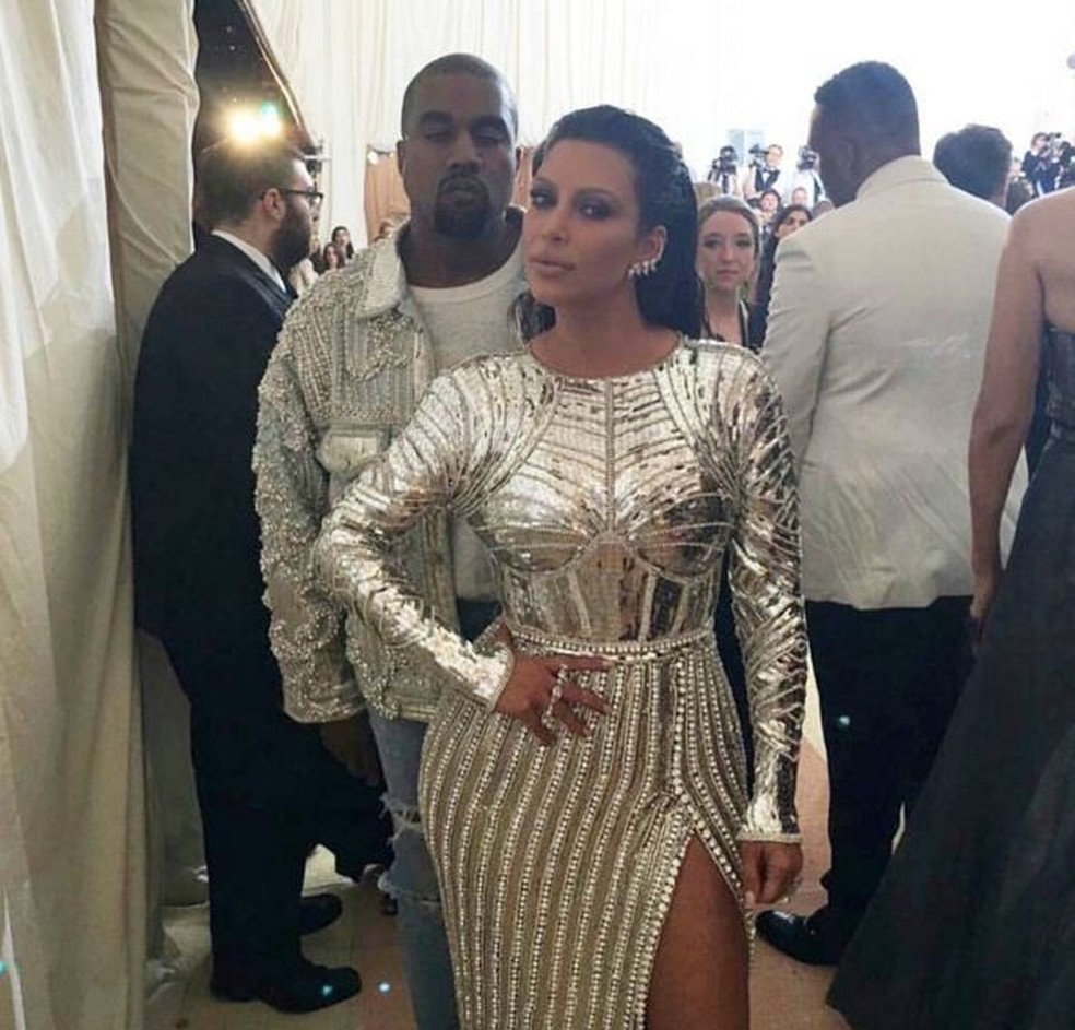 Kim Kardashian perdeu uns quilos e lançou o debate sobre novos