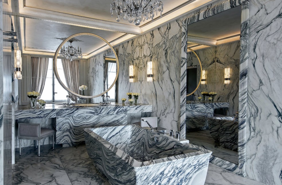 Banheiro do Rosewood Hôtel de Crillon, Paris — Foto: Juliana A. Saad / Arquivo pessoal 