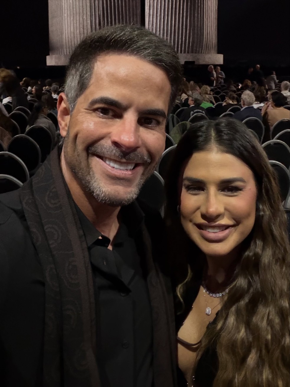 Kaká Diniz abre álbum de viagem com Simone Mendes pela Europa: 'Mini ...