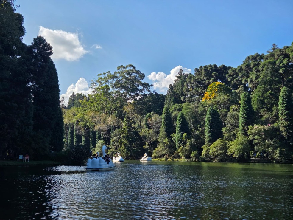 A vista do Lago Negro é realmente linda — Foto: Gustavo Casabona