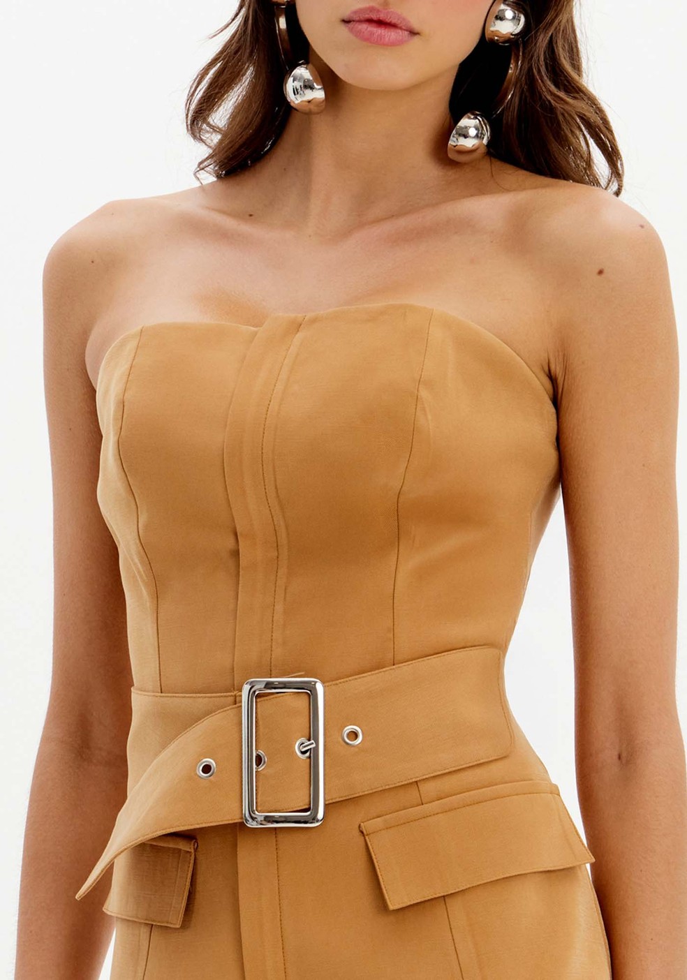 Corset alongado sem alças com cinto, da My FT — Foto: Divulgação