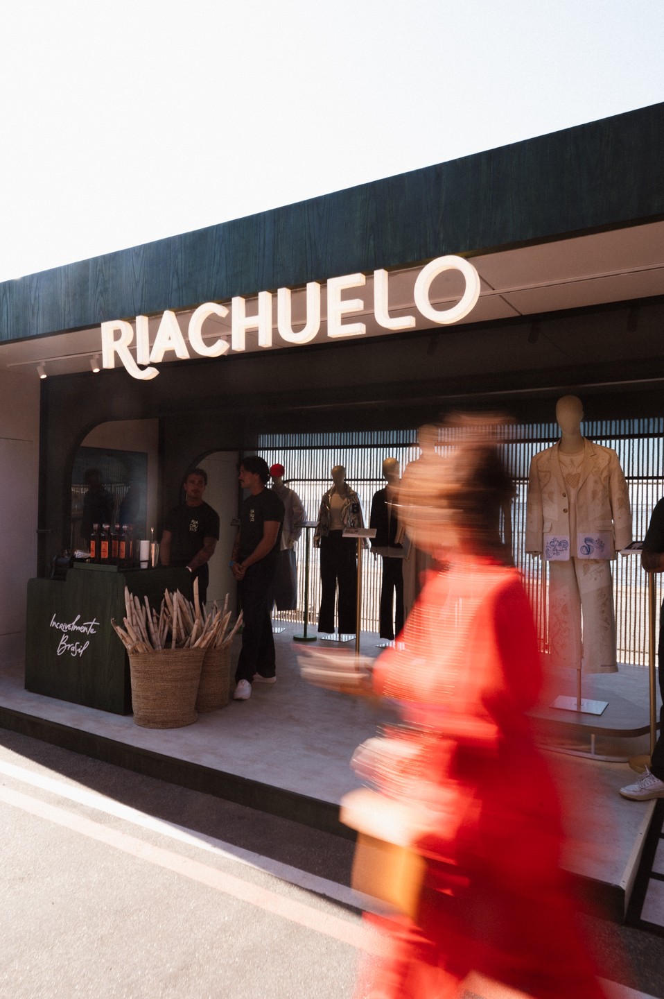Riachuelo patrocina retorno da Rio Fashion Week e desfila coleção inédita em parceria com a Piet