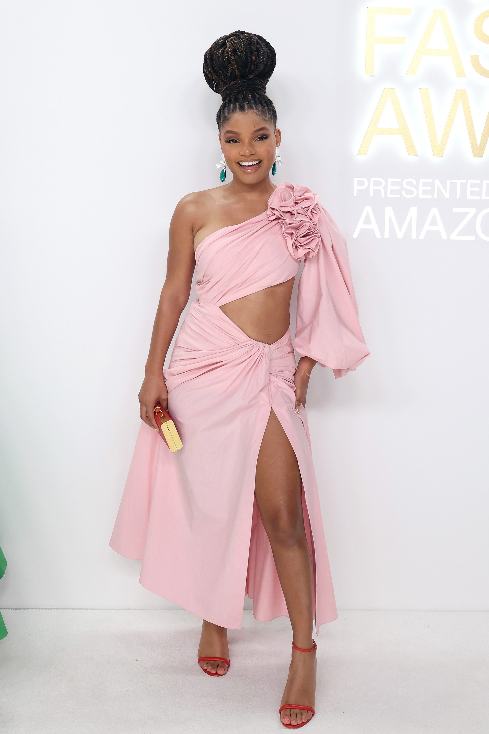 Halle Bailey attends the 2022 CFDA Awards at Casa Cipriani on November 07, 2022 in New York City — Foto: Taylor Hill/FilmMagic