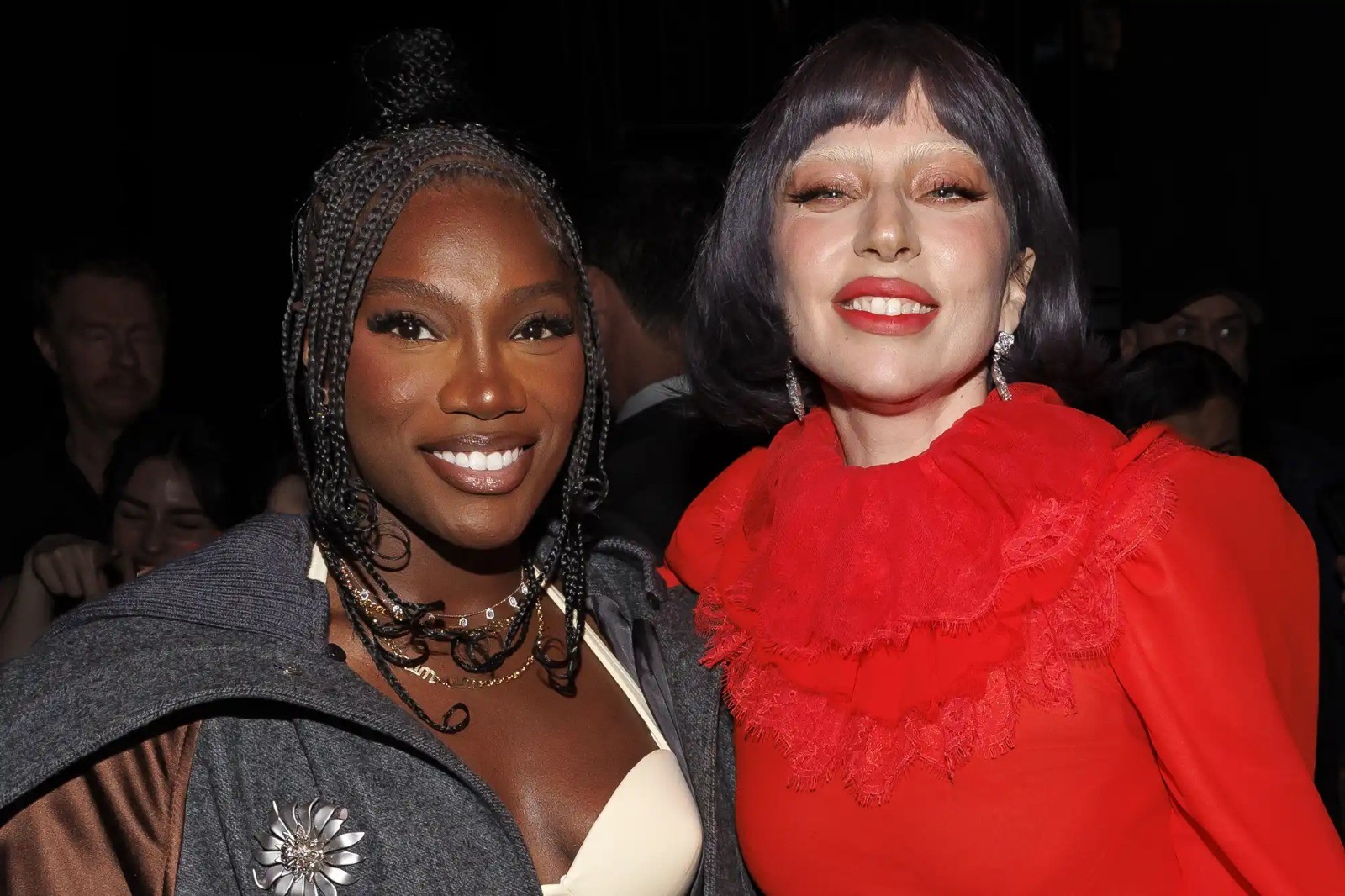 Lady Gaga e Doechii lançam parceria energética para sequência de “O Diabo Veste Prada”