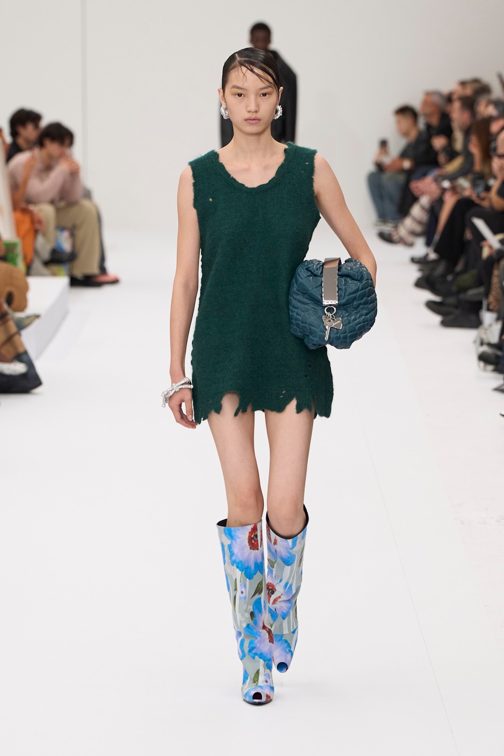 Acne Studios primavera-verão 2025 — Foto: Launchmetrics Spotlight