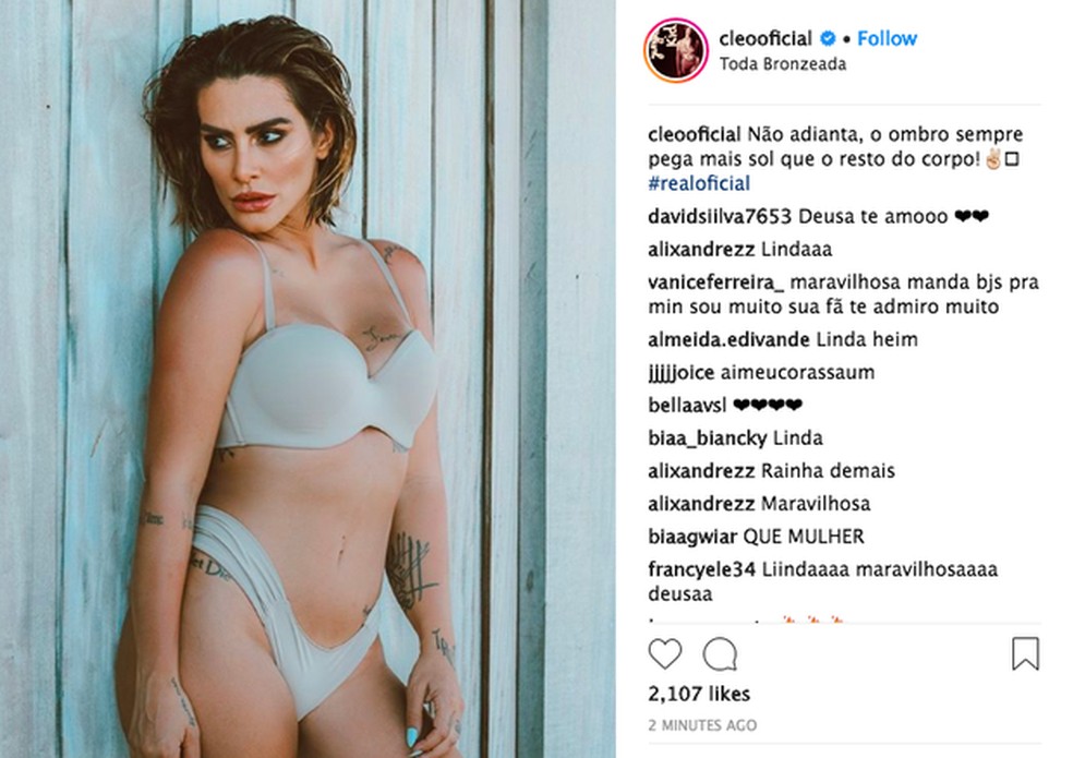 Hot Cleo Mostra As Curvas Derrapantes Em Clique De Lingerie Não Adianta O Ombro Sempre Pega