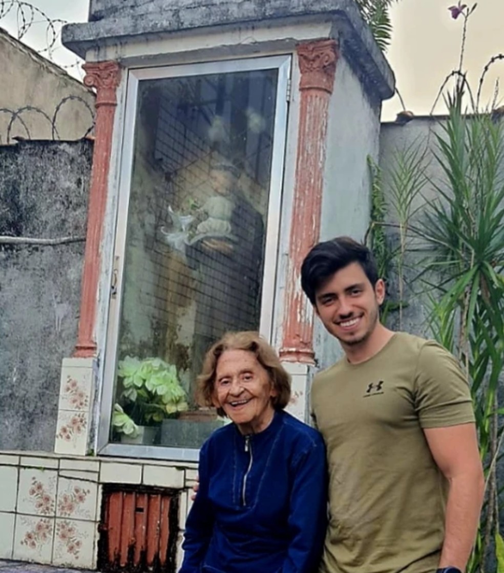 Laura Cardoso e seu bisneto, Fernando — Foto: Reprodução/Instagram