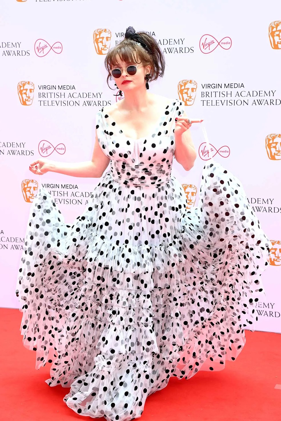 Helena Bonham Carter de Dolce & Gabbana — Foto: Getty Images