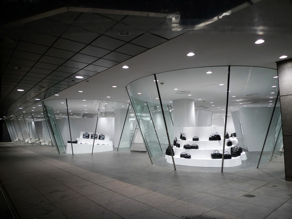 Comme des Garçons inaugura primeira loja no Brasil em 2025