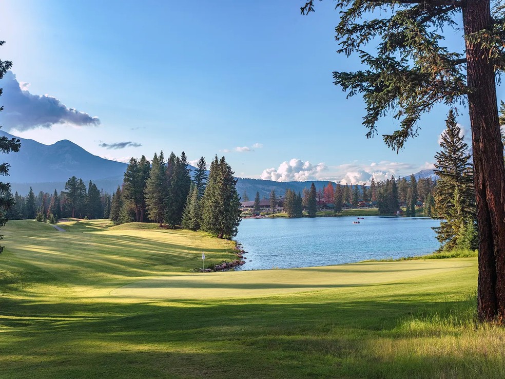 Fairmont Jasper Park Lodge — Foto: Reprodução