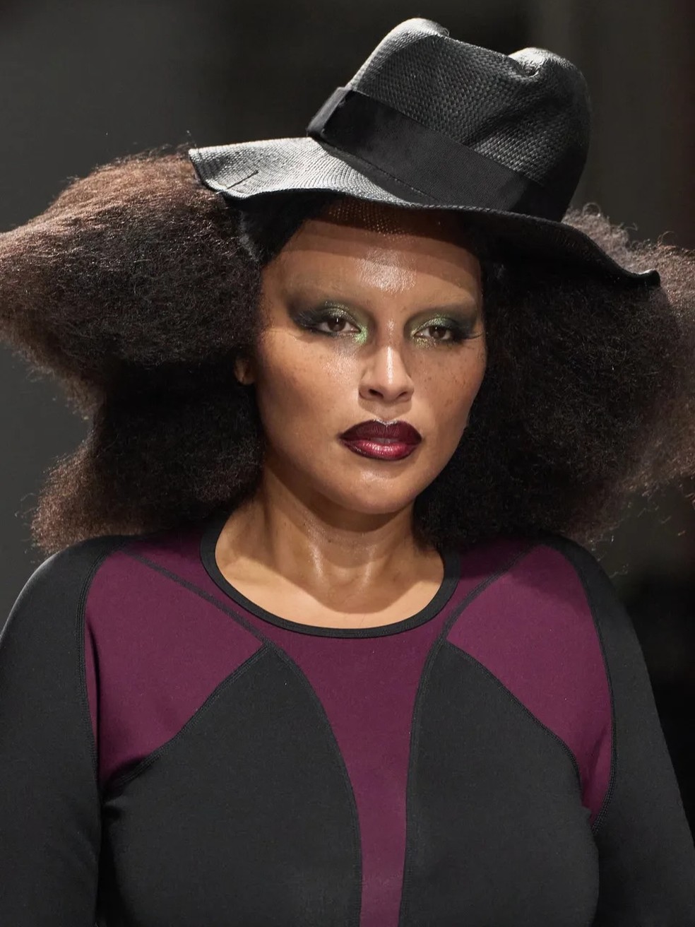 Beleza de Junya Watanabe na semana de moda de Paris, verão 2027 — Foto: Launchmetrics Spotlight