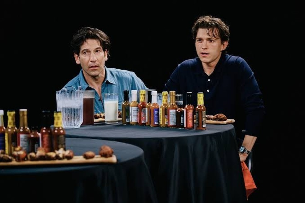 Jon Bernthal e Tom Holland — Foto: Reprodução/YouTube