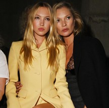 Lila Moss e Kate Moss — Foto: Vogue