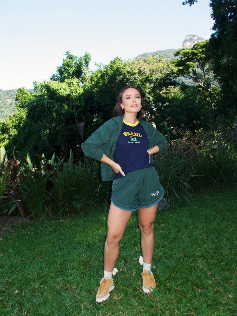 Larissa Manoela elege look "Brasil Core" e entra no clima da Copa do Mundo — Foto: Reprodução/Instagram