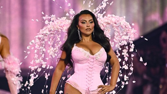 Sombra “asa” e escova bombshell: todos os detalhes da beleza do Victoria’s Secret Fashion Show Sombra “asa” e escova bombshell: todos os detalhes da beleza do Victoria’s Secret Fashion Show