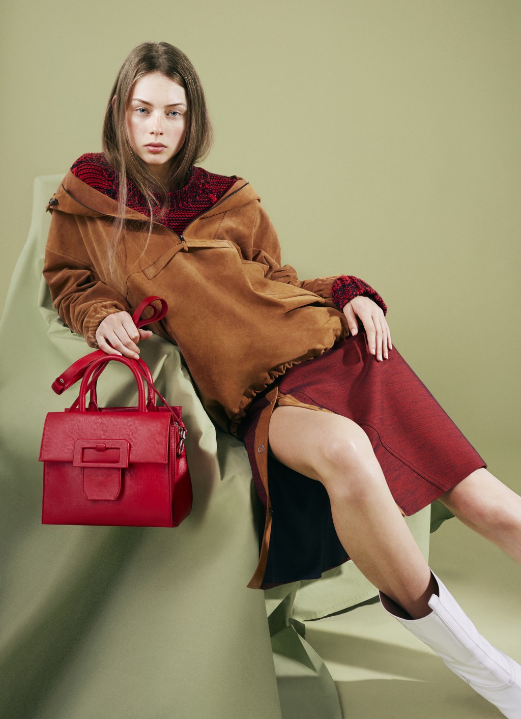 Maison Margiela mistura candy colors e camurça em resort 2017