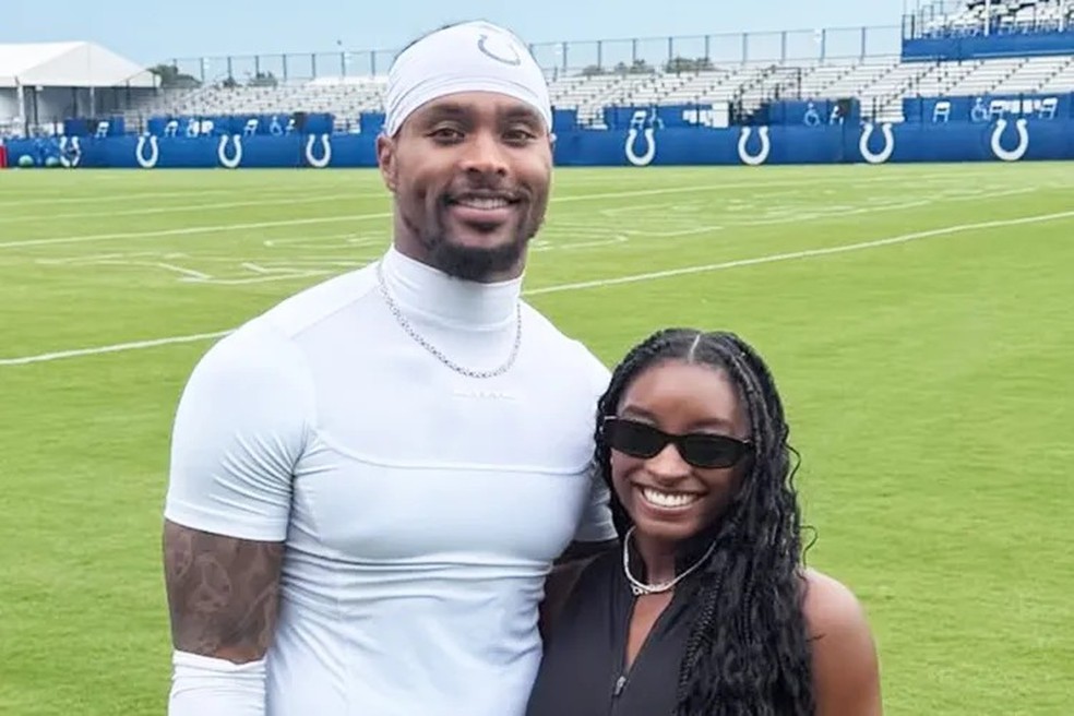 Simone Biles e Jonathan Owens — Foto: Reprodução/Instagram