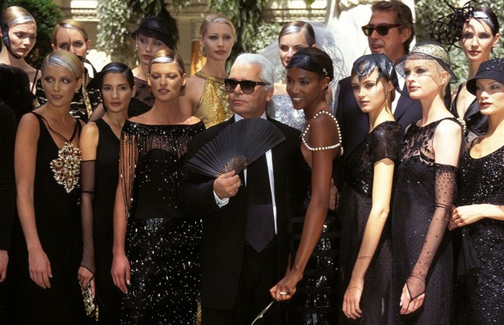 Louis Vuitton abre desfile com modelo negra pela primeira vez