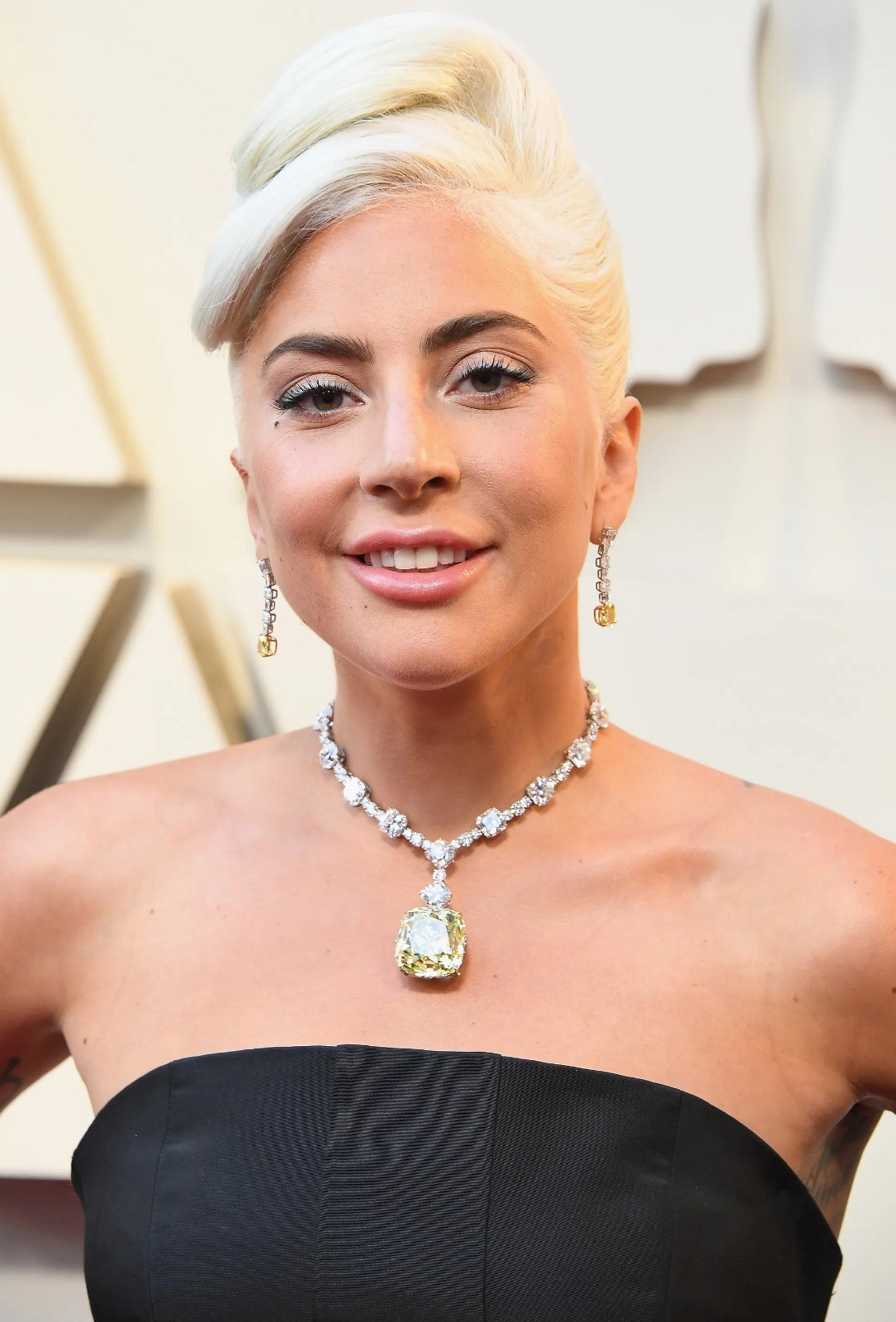 As joias mais magníficas já usadas no Oscar — Foto: Reprodução/ Getty Images
