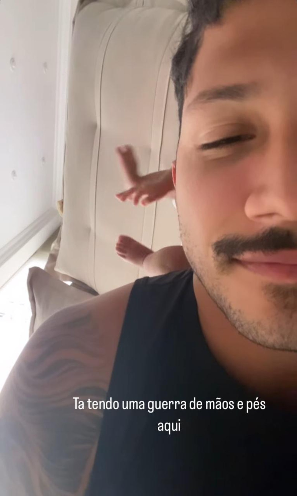 Yuri Lima e Nala: A 'Guerra de Mãos e Pés' que Steal o Coração