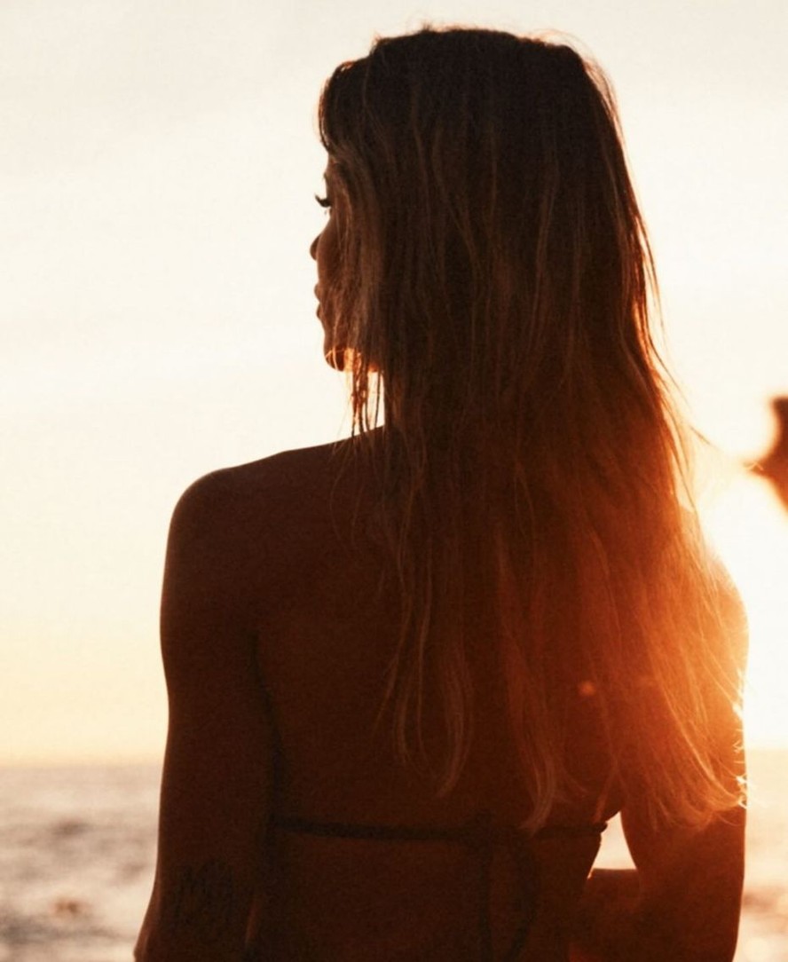 Leticia Bufoni Contempla Pôr Do Sol Em Cenário Paradisíaco Celebridades Vogue