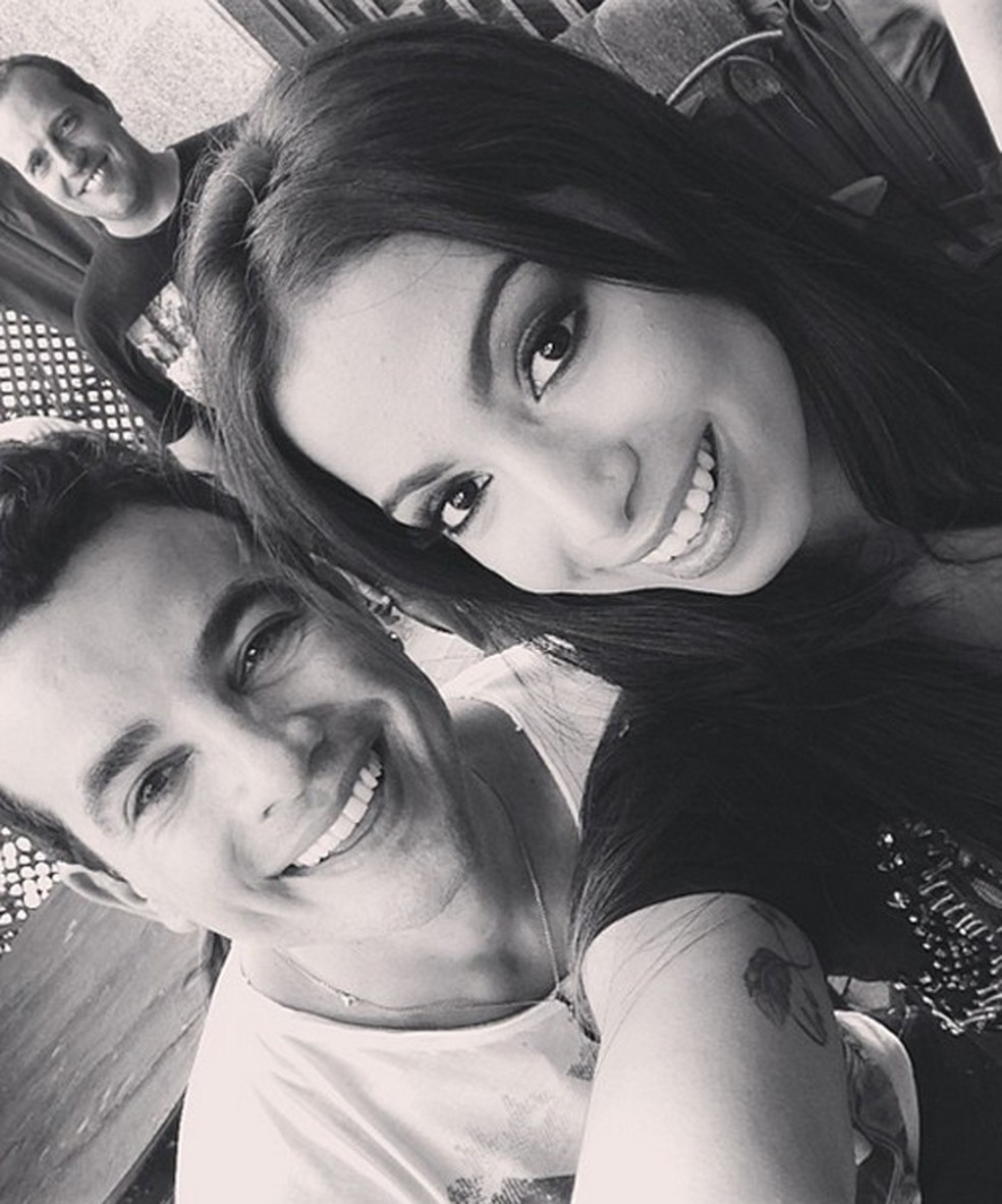 Anita posta foto gravando participação na novela Amor à Vida