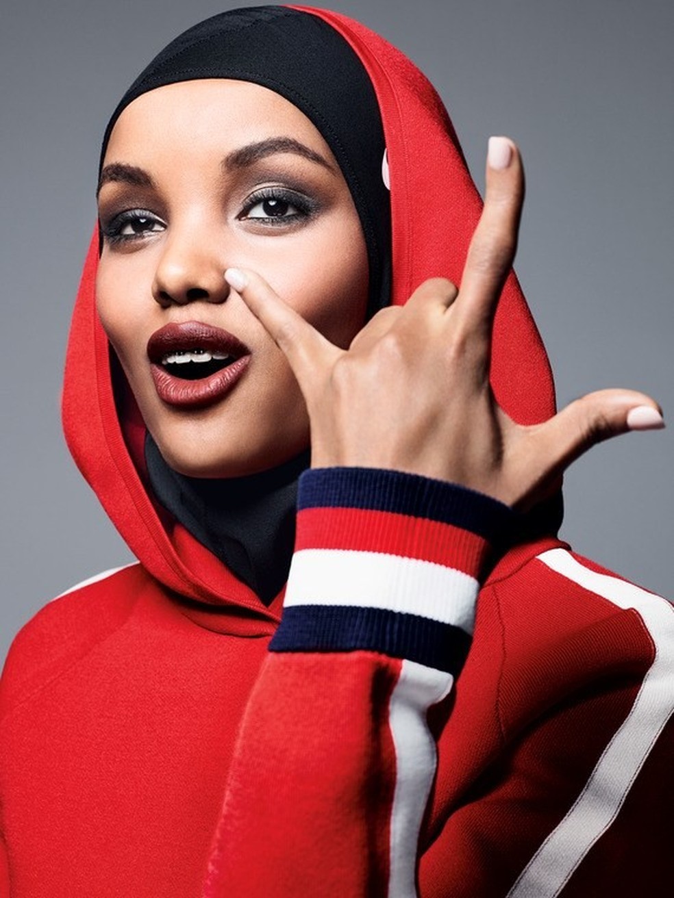 Halima Aden é capa e recheio da edição de julho da Allure