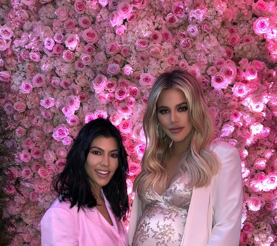 Kourtney e Khloe Kardashian (Foto: Reprodução/Instagram)