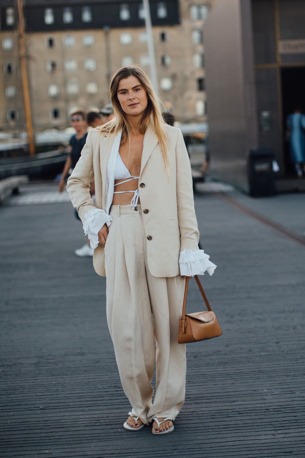 Alfaiataria com chinelo? Com certeza! — Foto: Launchmetrics Spotlight