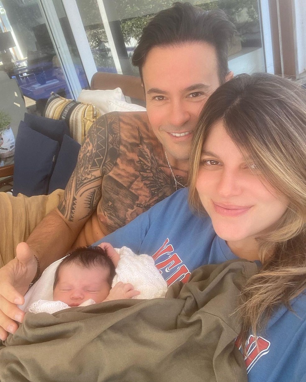 Paulinho Vilhena, Maria Luiza e a filha, Manoela — Foto: Reprodução/Instagram