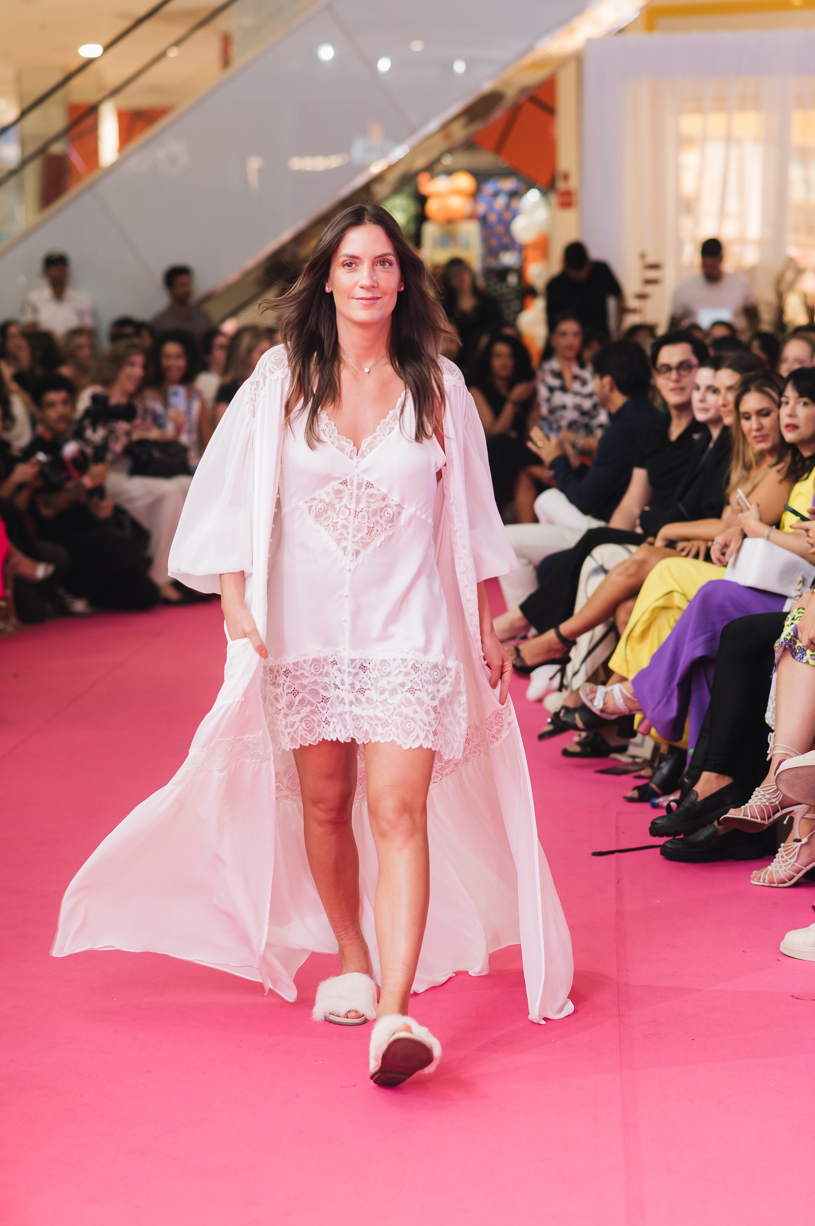 Vogue Fashion’s Night Out lota Boulevard Shopping com talks e ativações ...