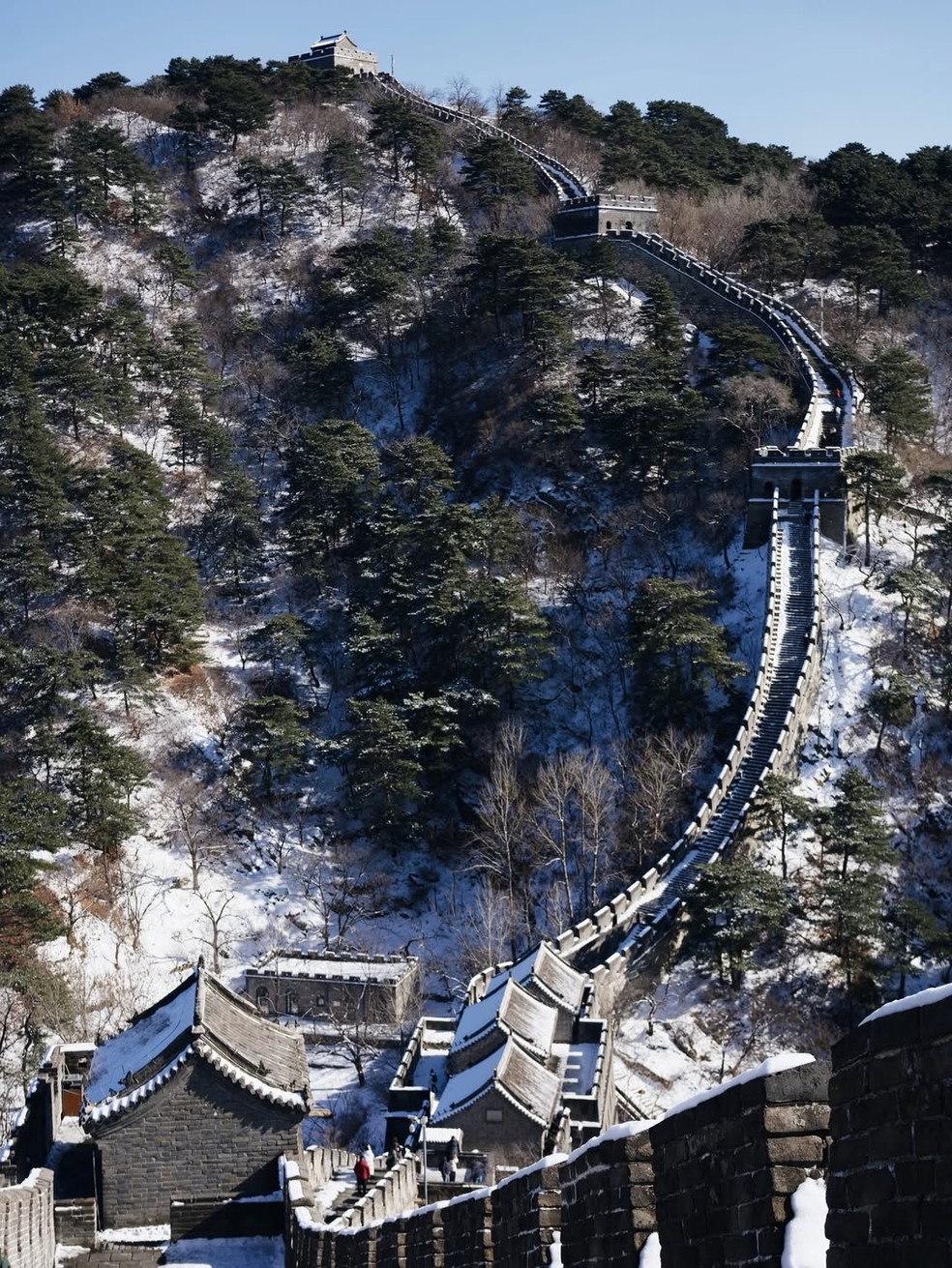 Mari Gonzalez exibe registros de passeio com Pippo Marques na Muralha da China — Foto: Reprodução/Instagram