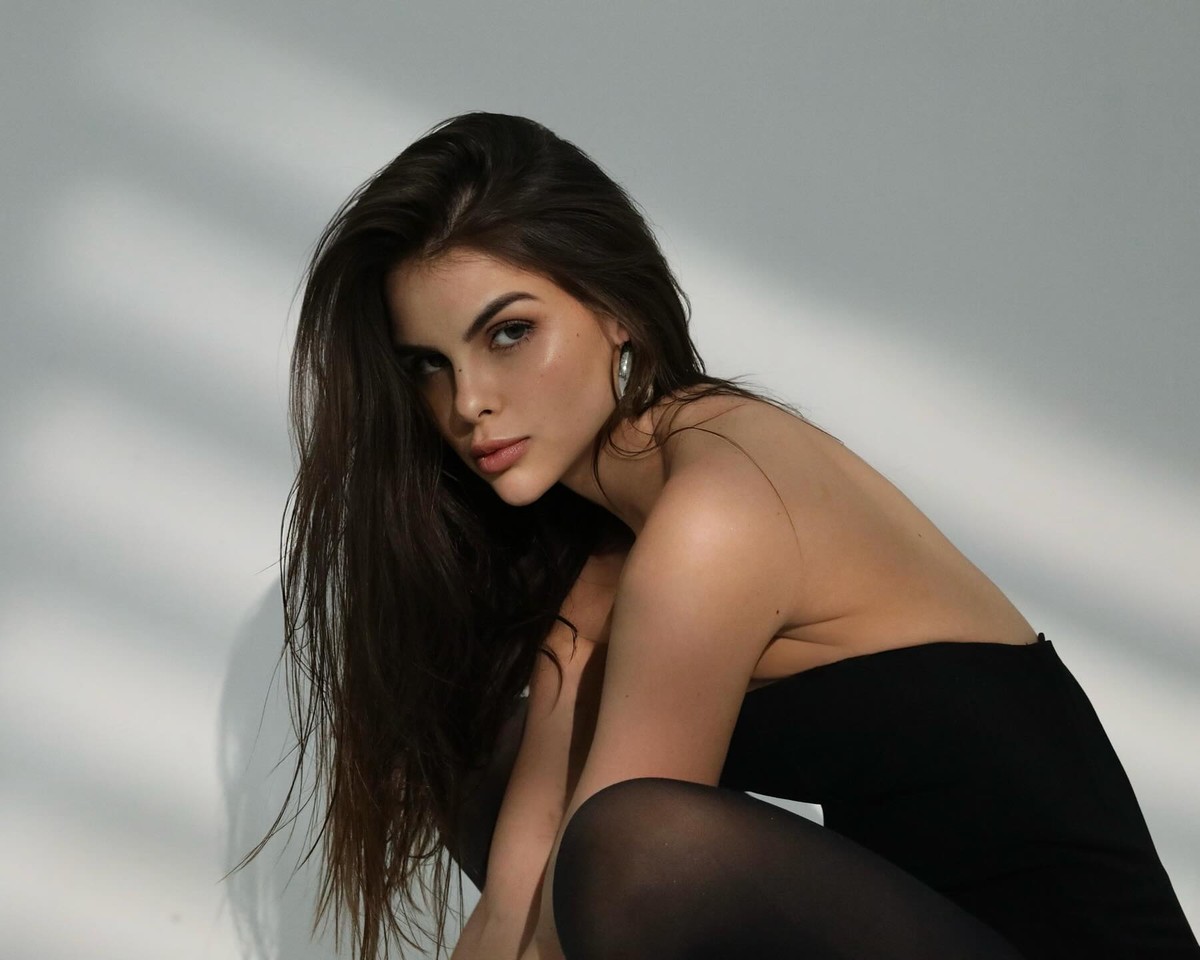 Amanda Kimberlly ganha elogios dos fãs ao publicar novos cliques