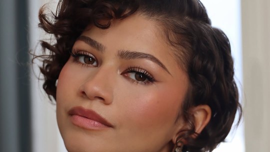 Microgatinho: como conquistar o delineado que virou febre entre as famosas Microgatinho: como conquistar o delineado que virou febre entre as famosas