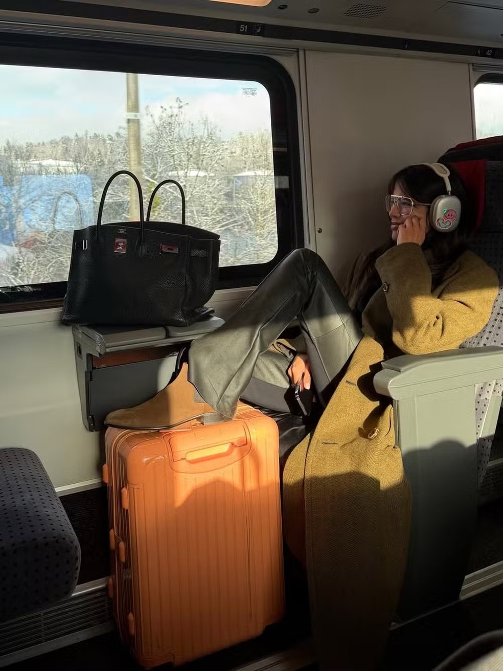 Anttónia posta fotos na Suíça — Foto: Reprodução/Instagram