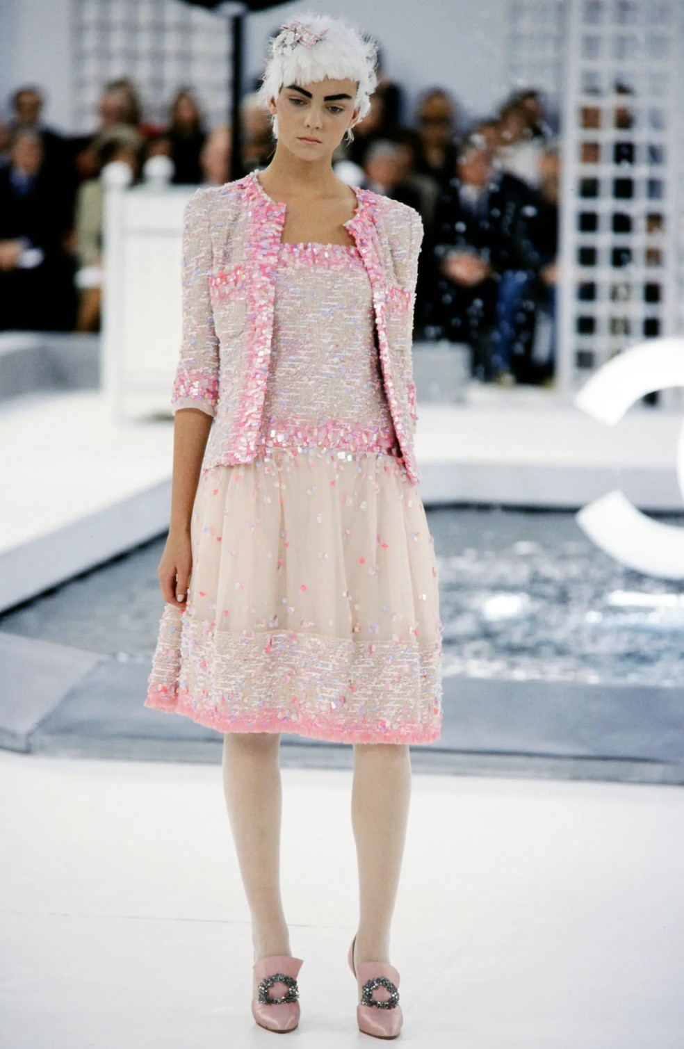 Os melhores looks de beleza nas passarelas da Chanel de Karl Lagerfeld — Foto: WWD/Getty Images