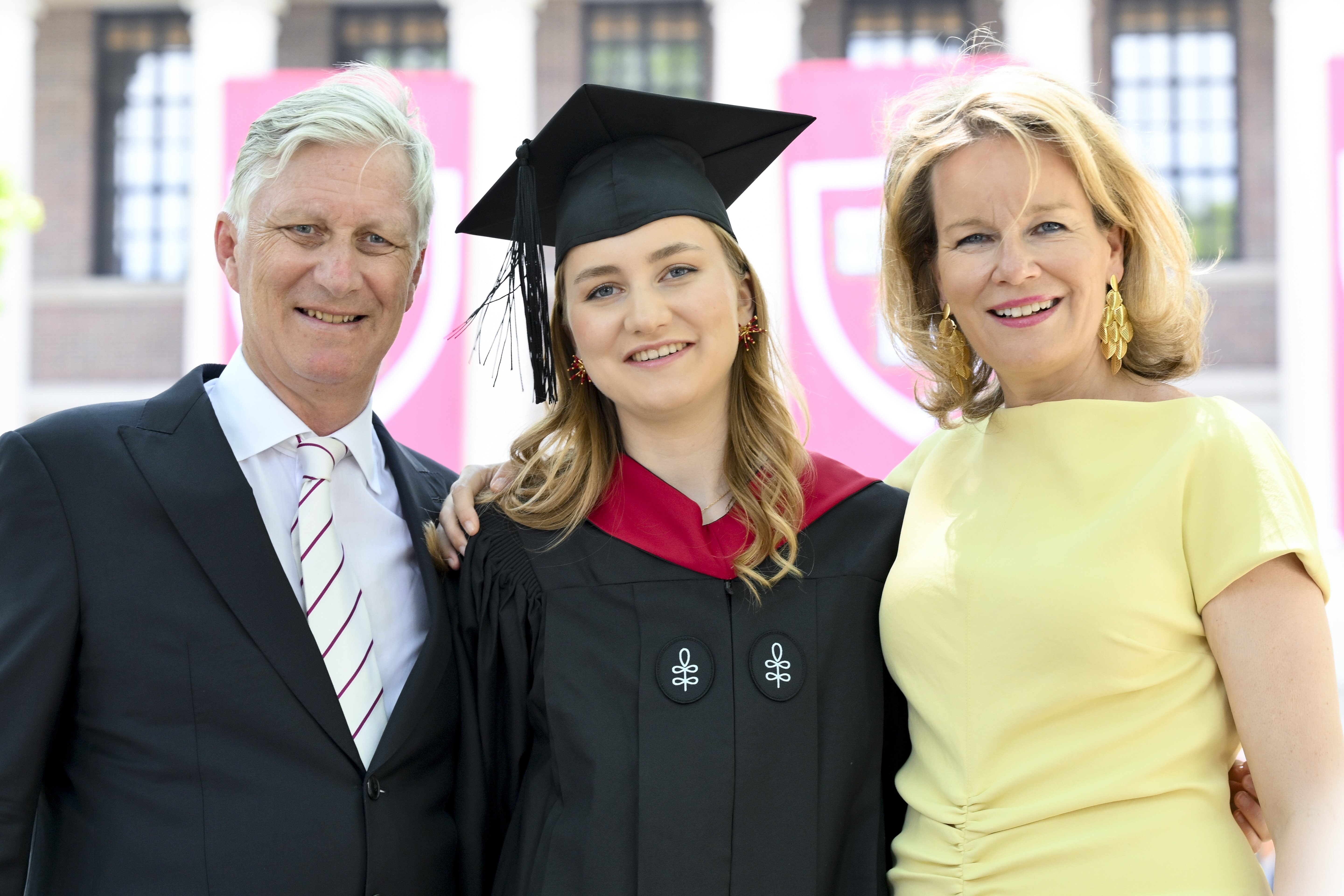 Princesa Elisabeth da Bélgica se forma em Harvard e 