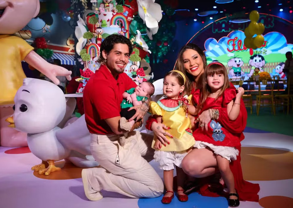 Virginia Fonseca explica motivo para José Leonardo não participar da festa  de Maria Flor: 'Pequenininho'