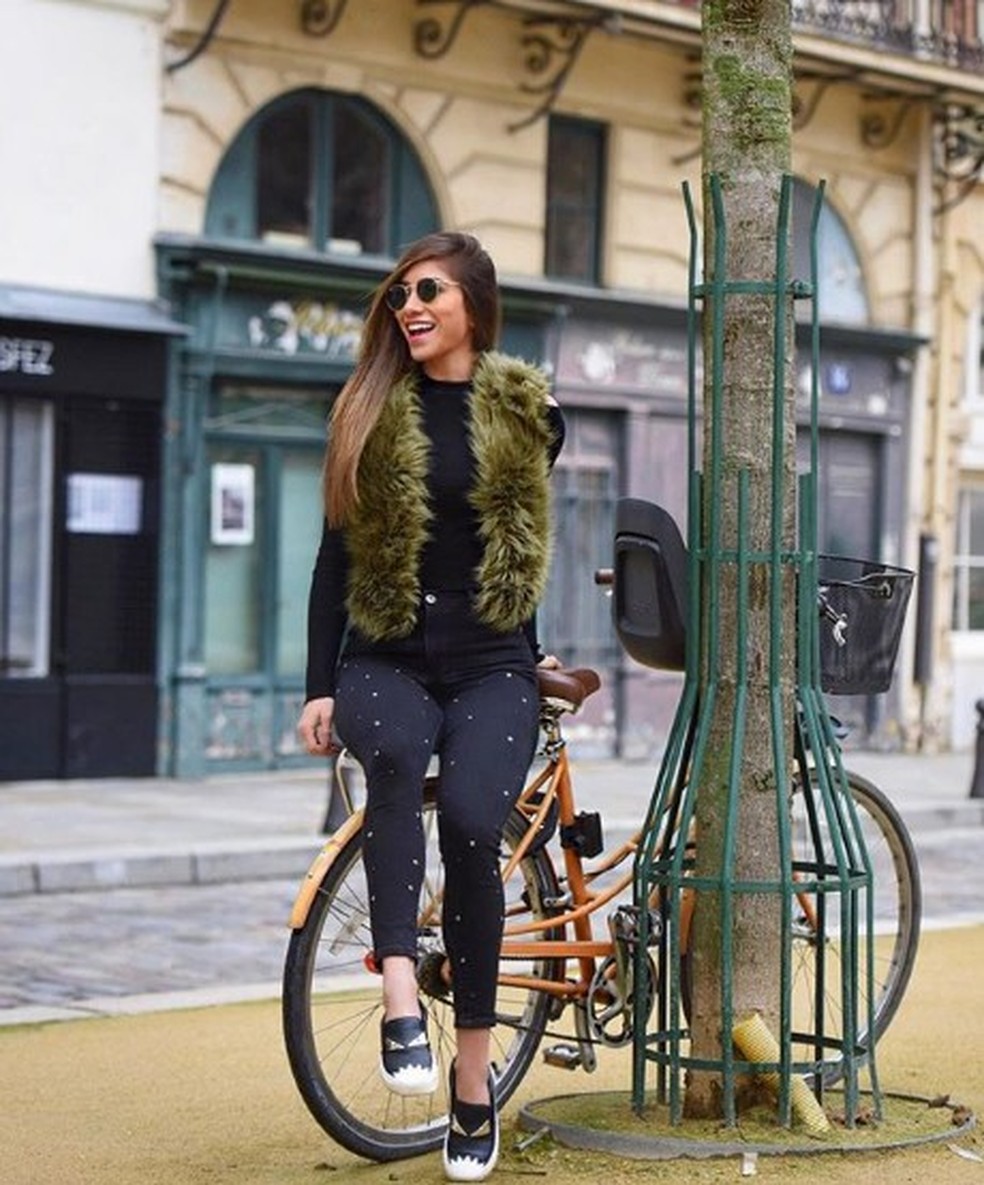 Romana em Paris (Foto: Reprodução/Instagram) — Foto: Vogue