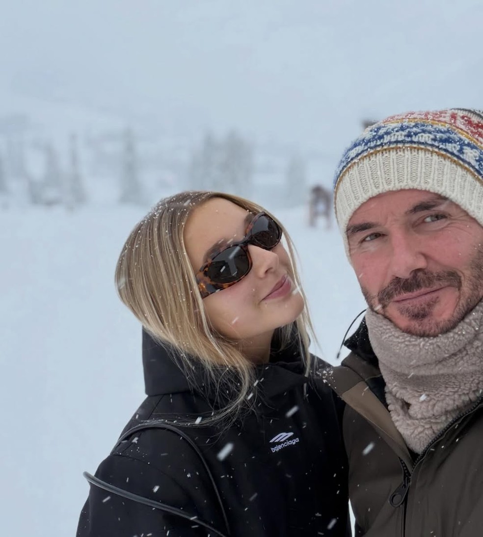 David Beckham encanta fãs ao curtir a neve com a filha caçula, Harper — Foto: Reprodução/Instagram