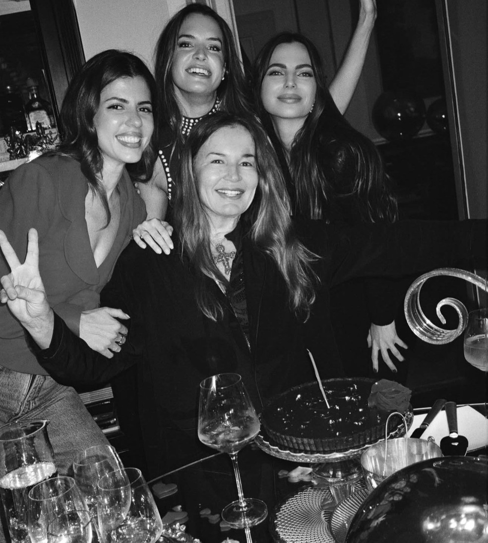 Kelly Piquet faz post — Foto: Reprodução/Instagram