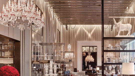 Baccarat Hotel New York aposta em spa La Mer e afternoon tea para uma pausa em Manhattan Baccarat Hotel New York aposta em spa La Mer e afternoon tea para uma pausa em Manhattan
