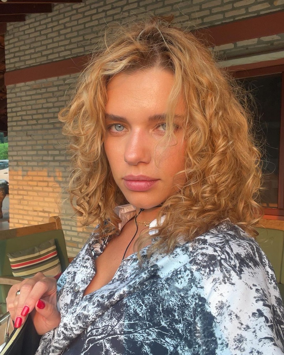 Bruna Linzmeyer celebra indicação de 