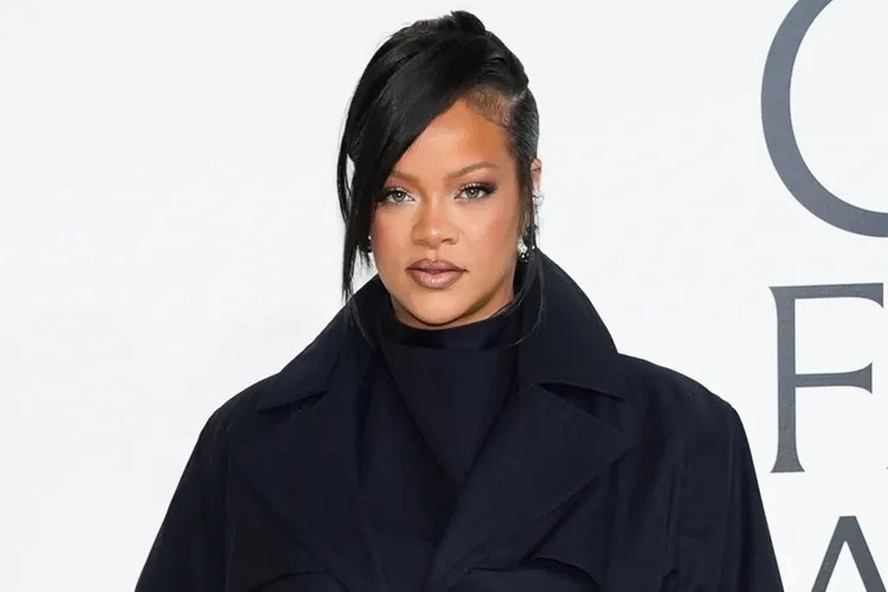Rihanna quebra recorde histórico e ultrapassa 200 milhões em ...