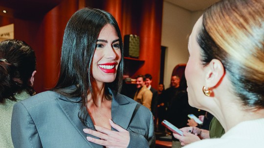 Miss V: confira como foi o lançamento da edição de setembro da Vogue Brasil na loja da Bottega Veneta, em SP Miss V: confira como foi o lançamento da edição de setembro da Vogue Brasil na loja da Bottega Veneta, em SP